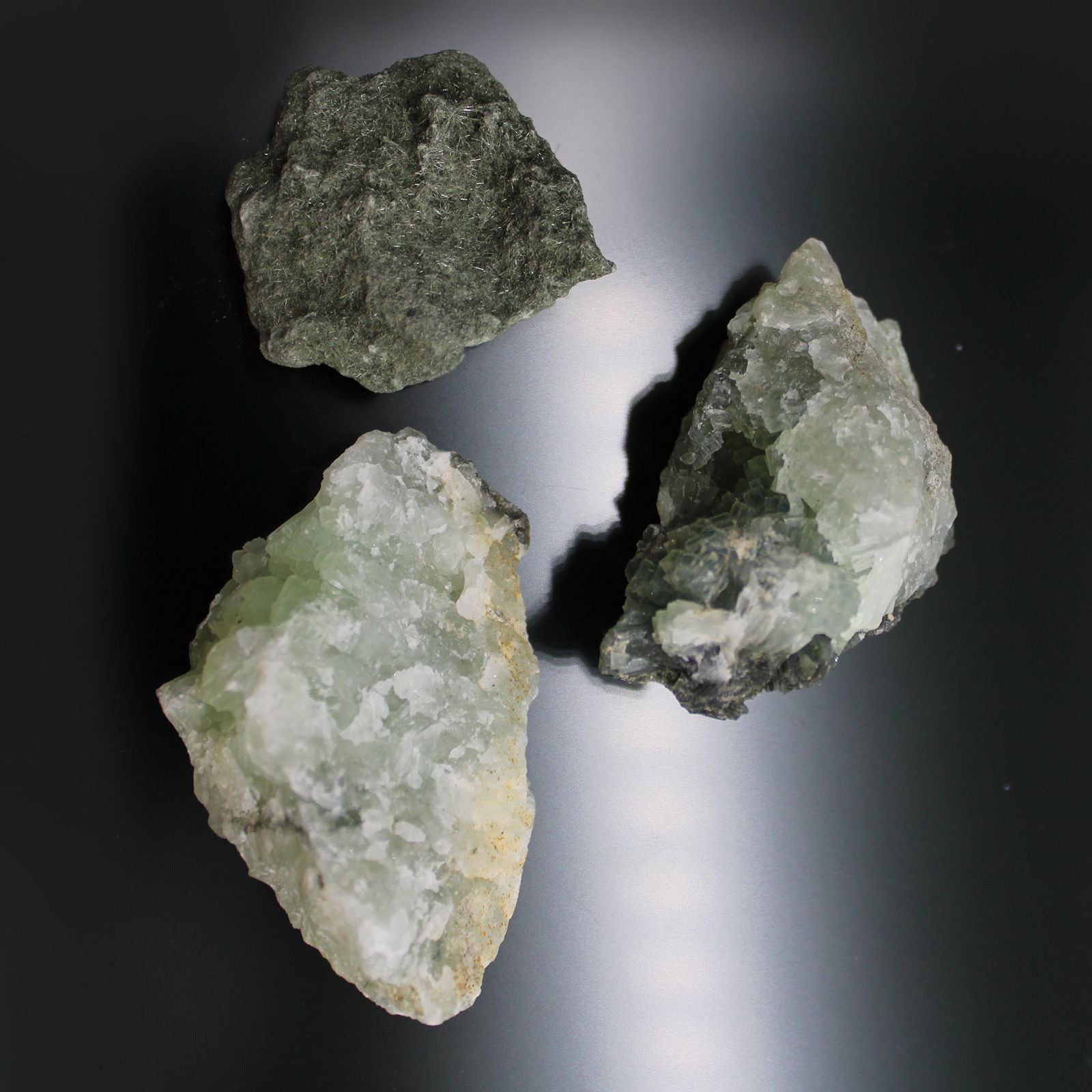 Mineral Specimens - Small Prehnite (Approx. 100 Pieces per Tray)