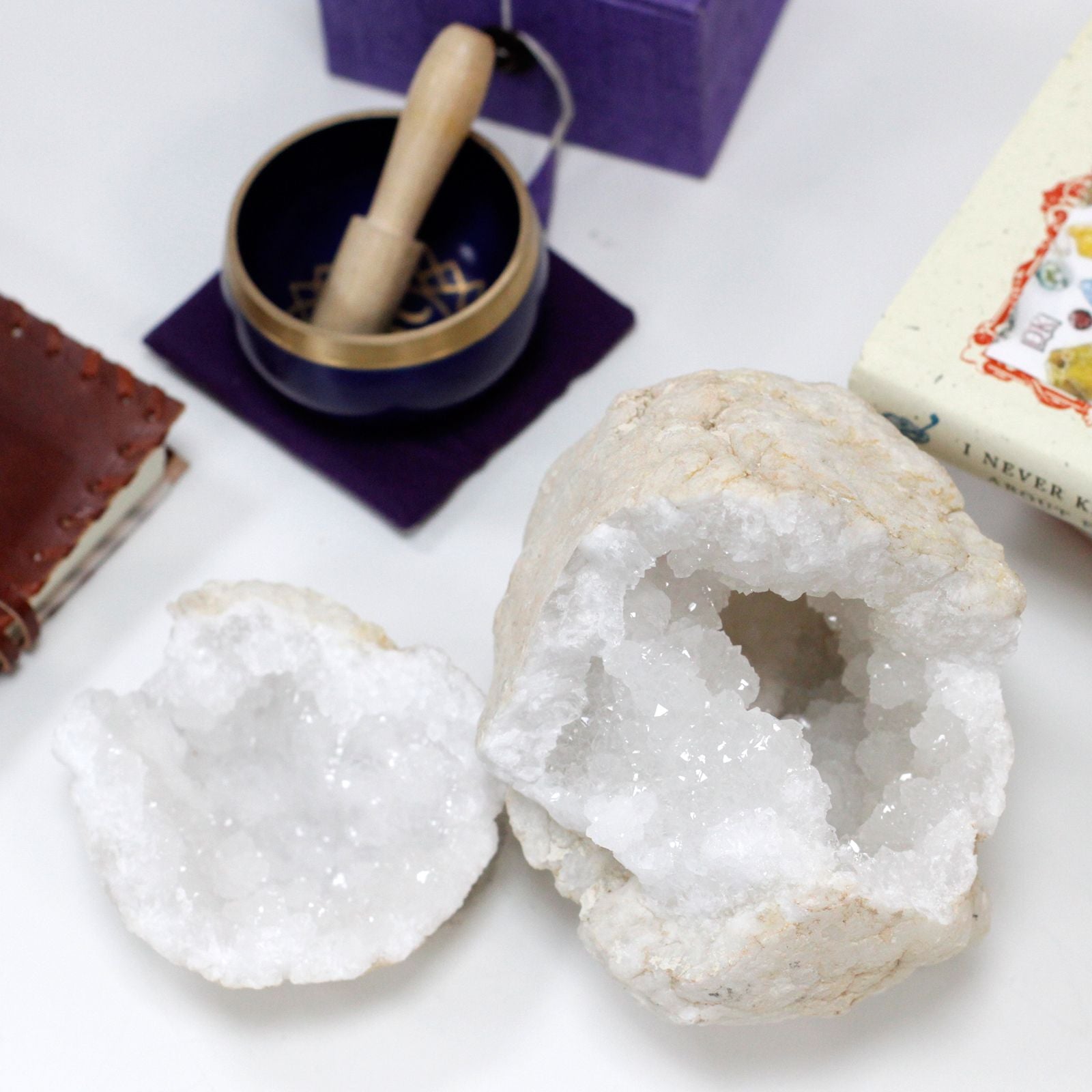 Calcite Geode 15–18 cm