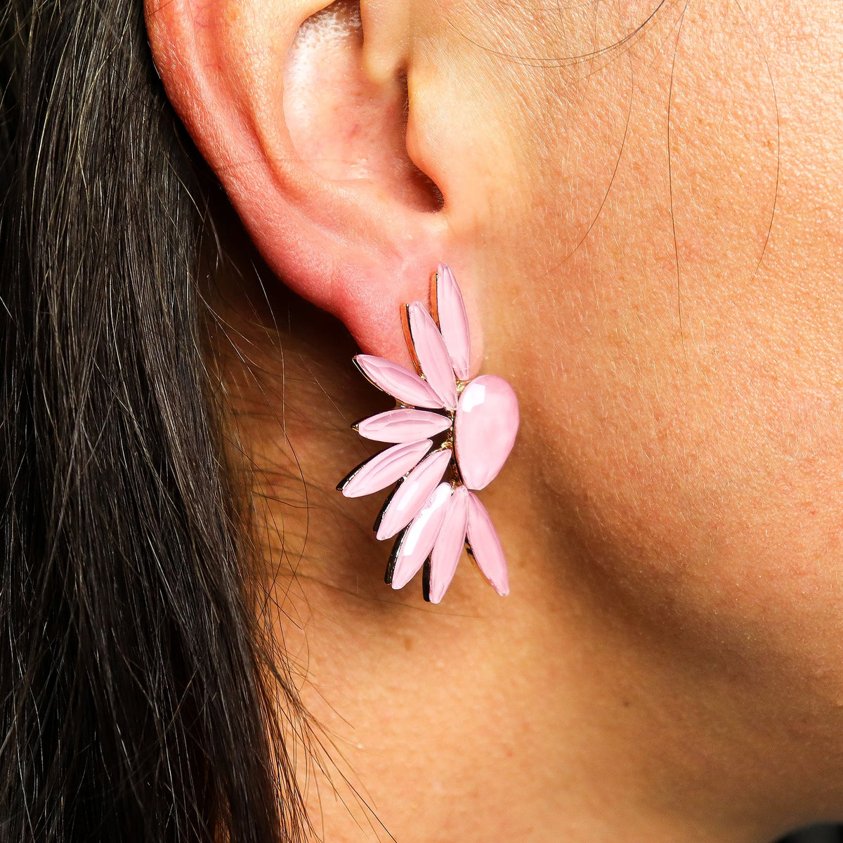 Soft Pink Vintage Glass Earrings - Angel Wings