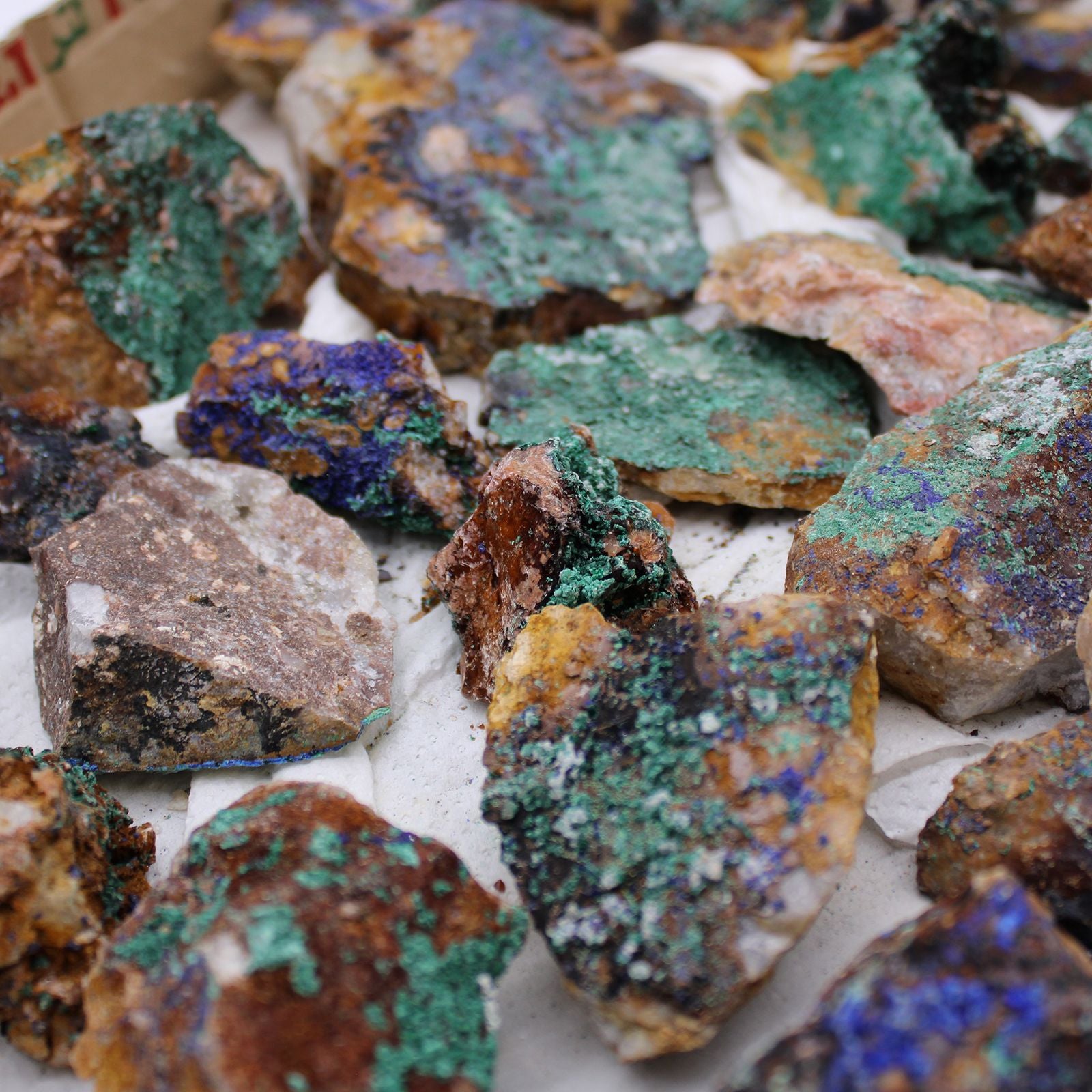 Mineralspecimen - Azurit Malakit (cirka 20 stycken per bricka)