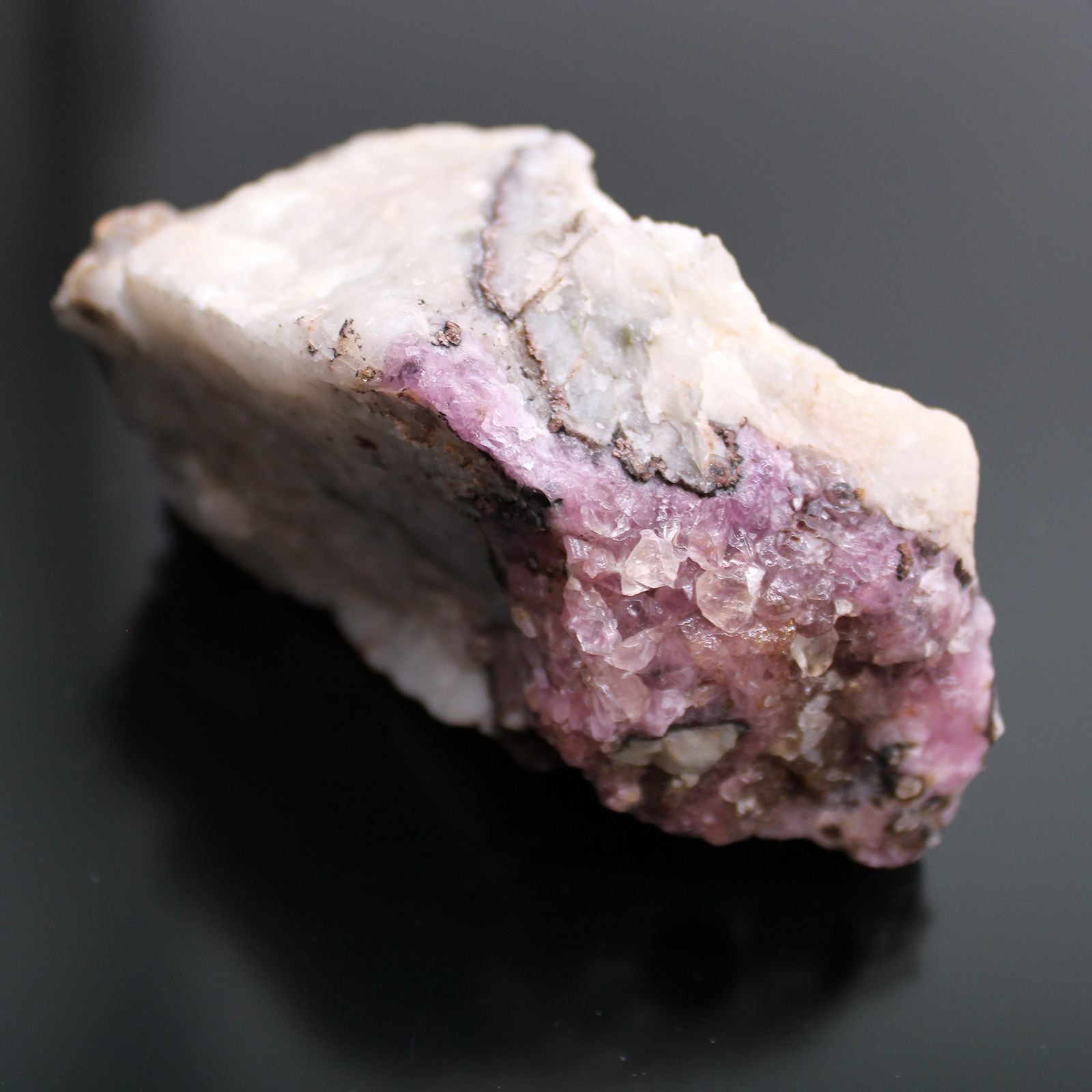 Mineralienfunde - Kobalt-Calcit (ca. 25 Stück pro Tablett)