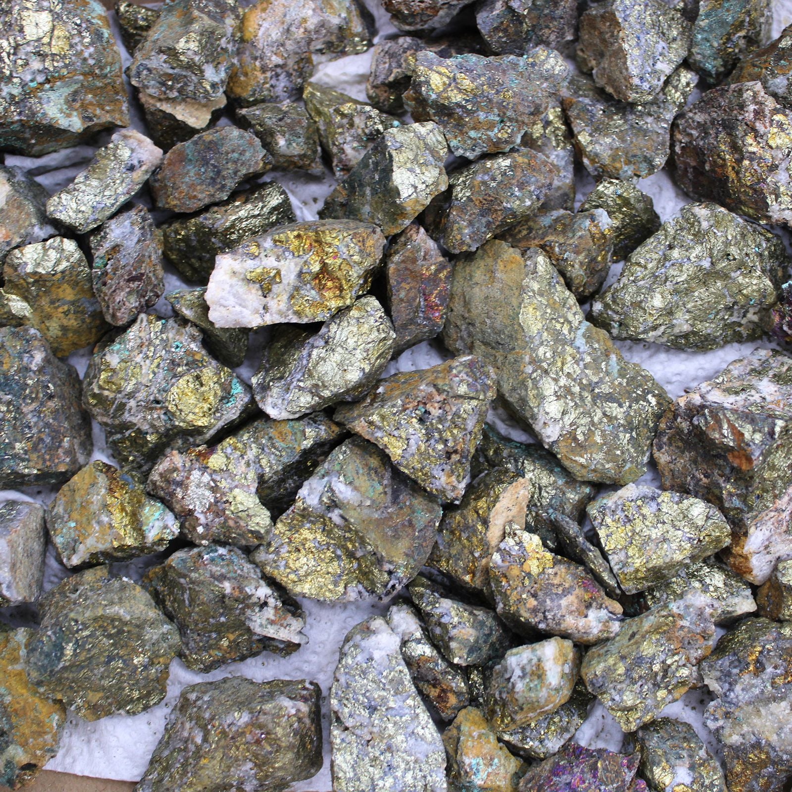 Mineralproben - Chalkopyrit (ca. 80 Stück pro Schale)