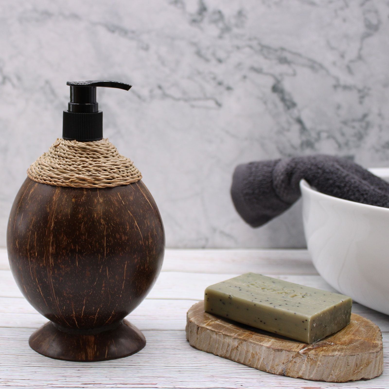 Coconut Wood – Soap Dispenser 150ml