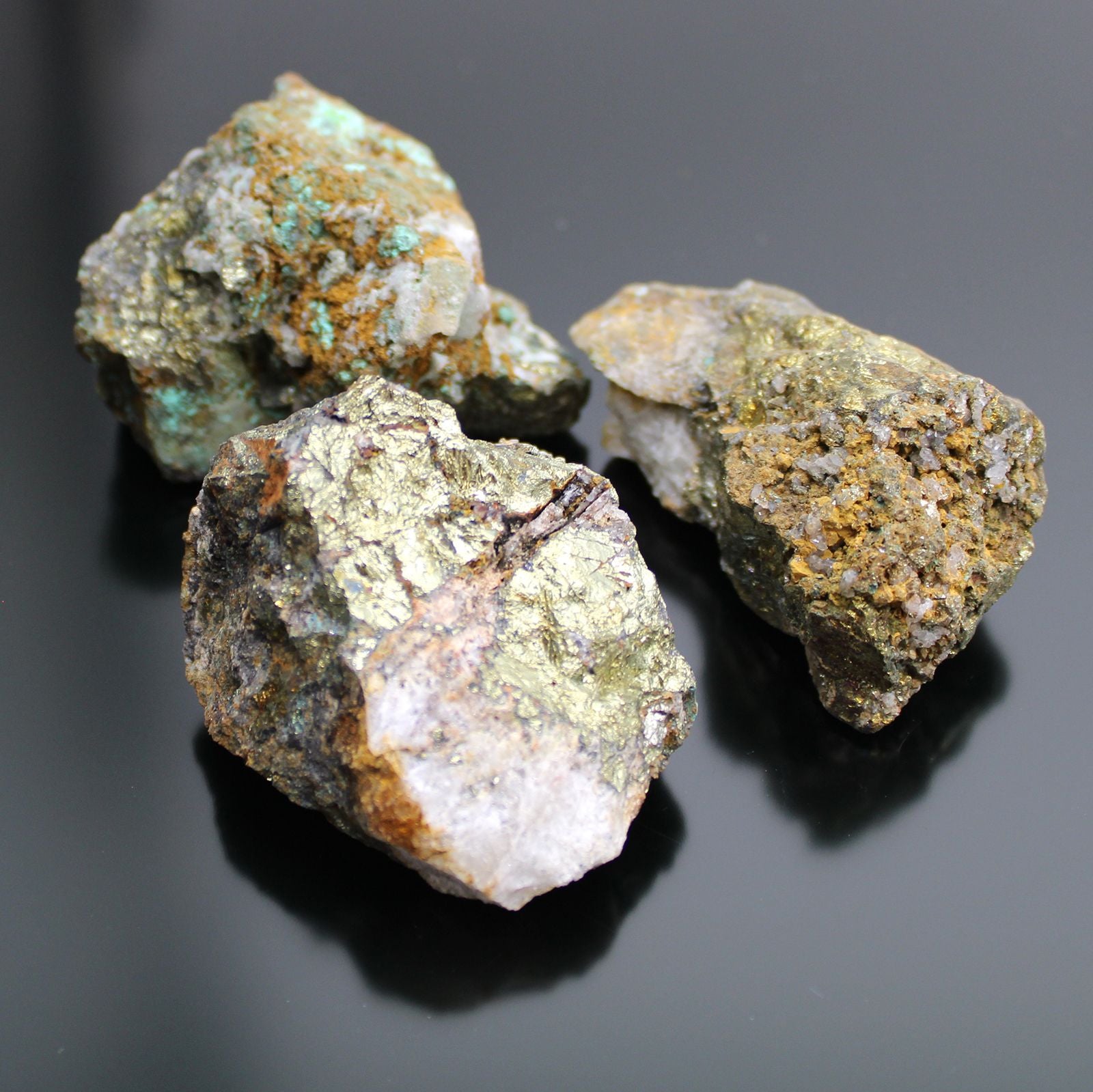 Mineralproben - Chalkopyrit (ca. 80 Stück pro Schale)