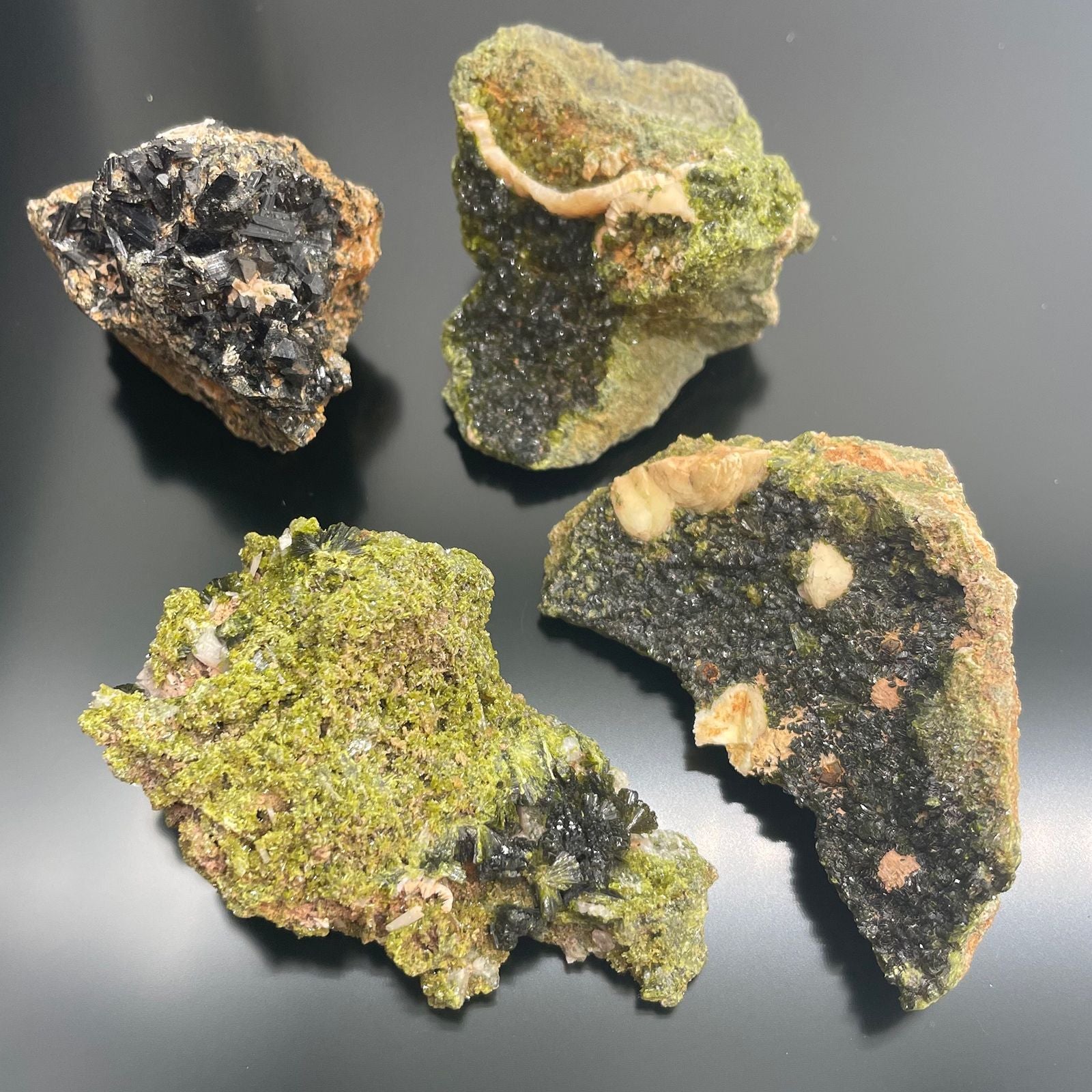 Mineral Specimens - Epidote (Approx. 10 Pieces per Tray)