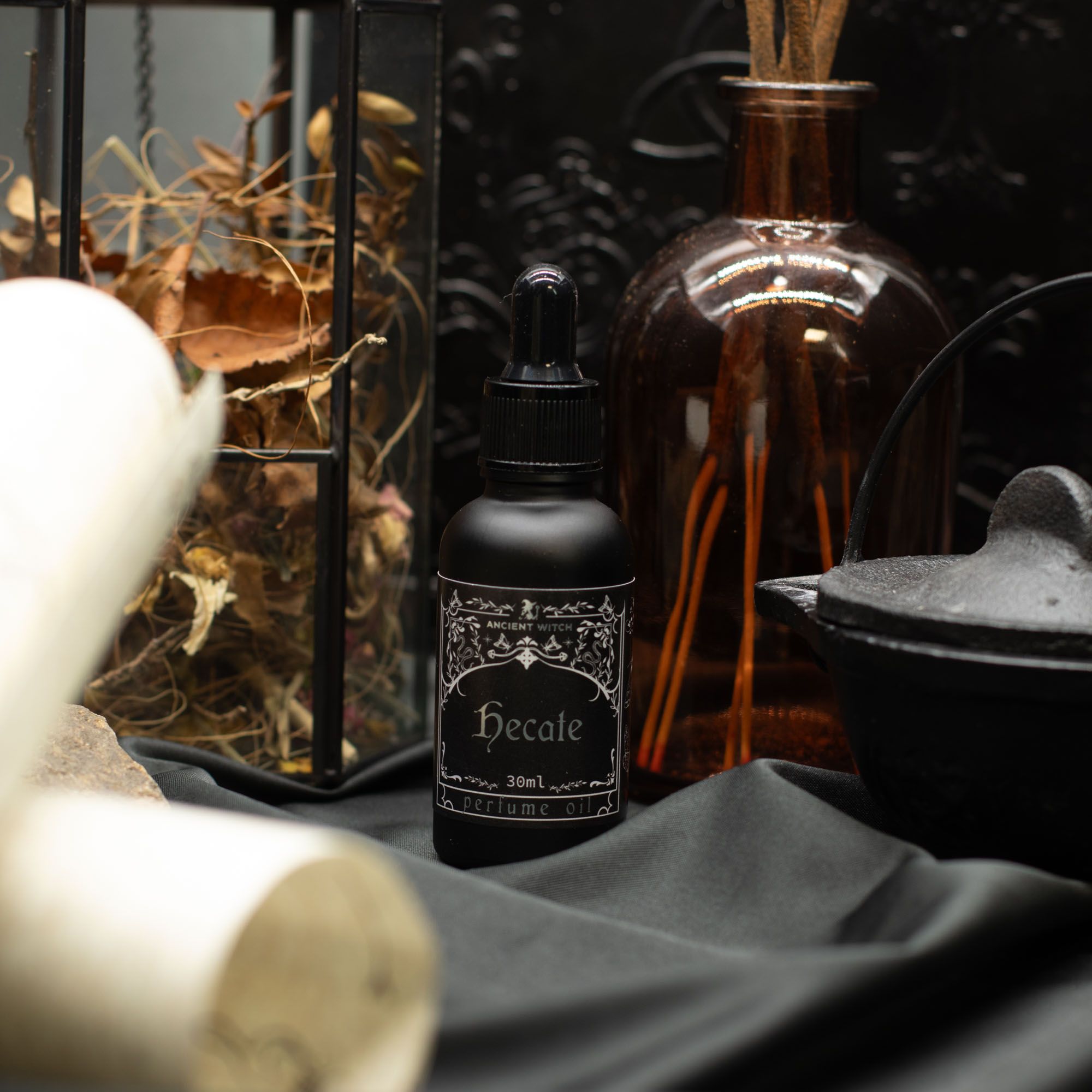 Ancient Witch Perfume Oil 30ml - Hecate