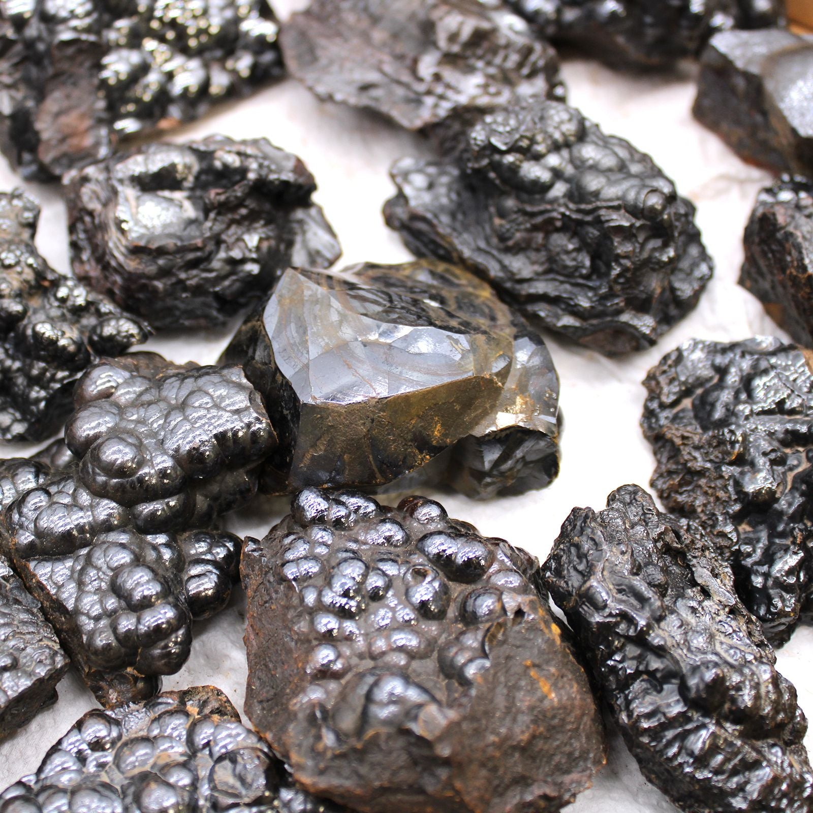 Mineralienproben - Natürlicher Hämatit (ca. 20 Stück pro Schale)